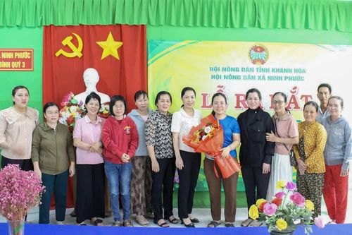 Hội Nông dân xã Ninh Phước ra mắt Câu lạc bộ “Nông dân số” thôn Bình Quý 3