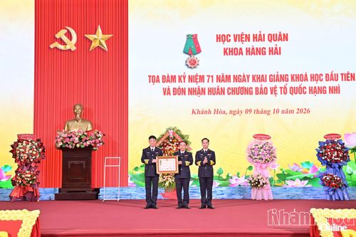 Khoa Hàng hải, Học viện Hải quân đón nhận Huân chương Bảo vệ Tổ quốc hạng Nhì