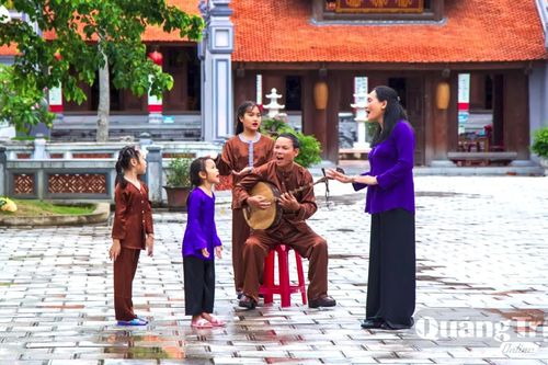 Giữ 'căn cước' làng