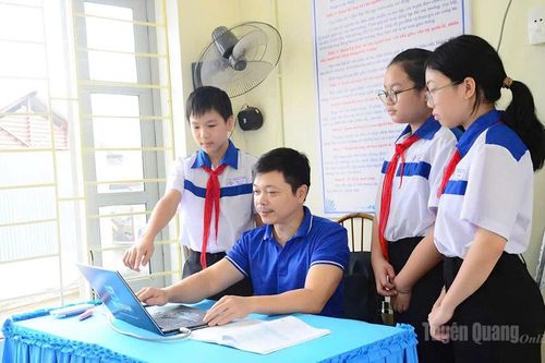 Dạy học sinh dùng AI đúng cách