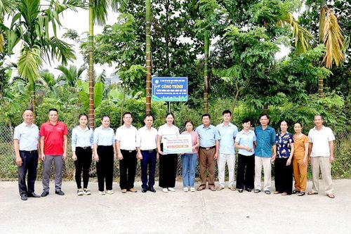 Khơi sức dân, dựng việc chung