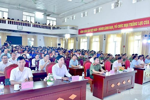Tuyên Quang phát động hưởng ứng Chiến dịch 'Không một mình' năm 2026