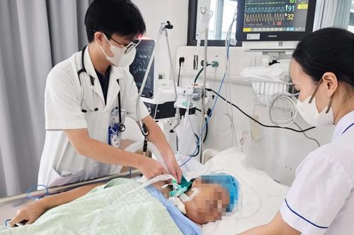 Tính mạng nguy kịch chỉ vì vết gai đâm
