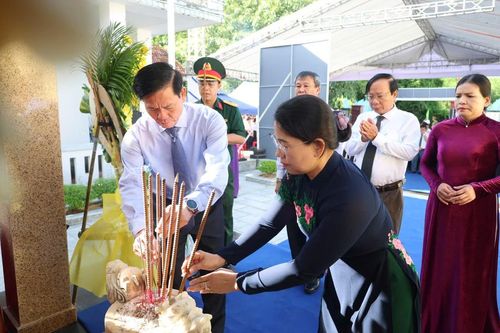 Quảng Ngãi: Tưởng niệm 60 năm ngày 180 đồng bào vô tội bị sát hại trong chiến tranh
