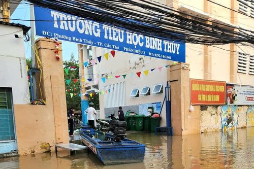 Bao giờ Cần Thơ hết cảnh đường phố ngập sâu?