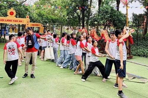 Học sinh đi trải nghiệm: Nhà trường quản lý rủi ro ra sao?