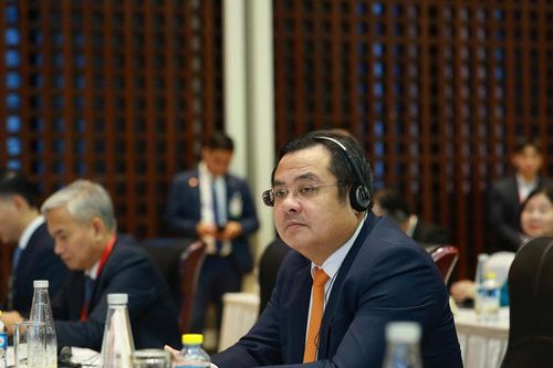 Chủ tịch HĐTV Vinachem tham dự Hội nghị Xúc tiến đầu tư và Đối thoại doanh nghiệp Việt Nam – Lào