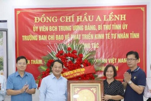 Bí thư Tỉnh ủy Tuyên Quang: Khơi thông nguồn lực, tạo đà cho doanh nghiệp