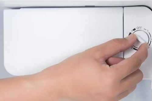 Tủ lạnh có một nút nhỏ ít người để ý, chỉnh đúng cách giúp tiết kiệm điện
