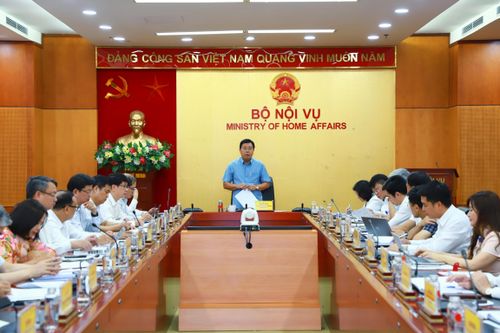 Bộ trưởng Bộ Nội vụ: Tư duy về nhân tài không phải gắn với bằng cấp