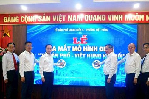 Ra mắt mô hình 'Tổ dân phố - Việt Hưng kết nối'