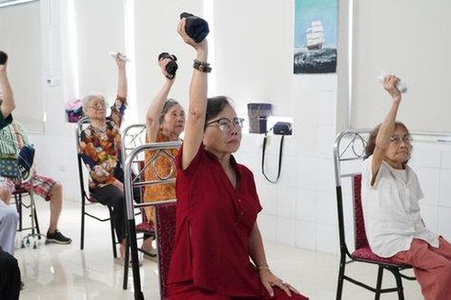 Sống khỏe trên 71 năm: Mục tiêu mới trong nâng cao chất lượng dân số