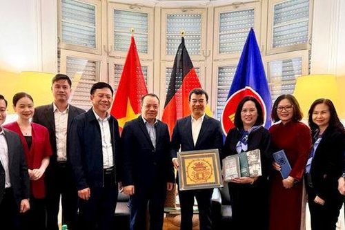 Hà Nội giới thiệu sách về Quốc Tử Giám tại Hội Sách quốc tế Frankfurt 2026