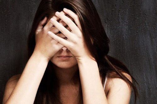 Nữ sinh 15 tuổi trầm cảm, loạn thần sau gần 2 năm bị bạn bè bắt nạt
