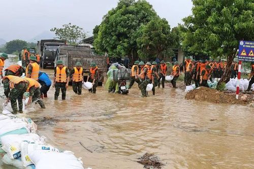 Miền Bắc chuyển mưa dông, tâm mưa miền Trung dịch chuyển lên phía Bắc