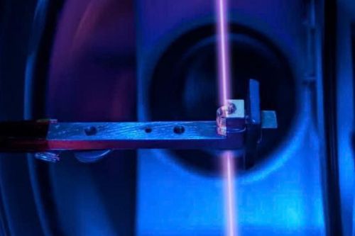 Những chiếc đồng hồ hạt nhân đầu tiên trên thế giới bắt đầu chạy