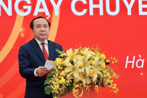 Tháo gỡ thách thức để chuyển đổi số thực sự đi vào cuộc sống