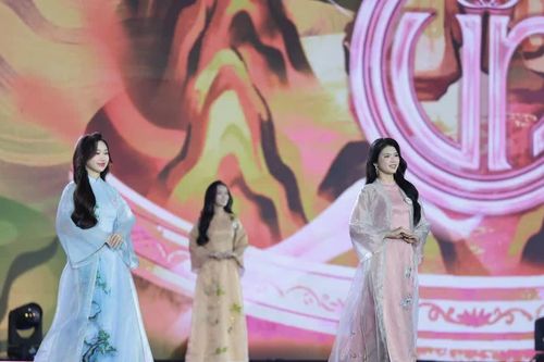 53 thí sinh Hoa hậu Việt Nam 2026 dịu dàng trong tà áo dài của NTK Ngọc Hân