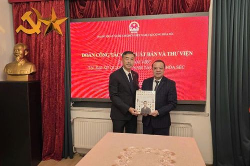 Việt Nam thúc đẩy hợp tác xuất bản tại Cộng hòa Séc