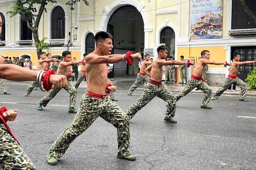 Mãn nhãn màn trình diễn sức mạnh võ thuật của lực lượng Quân đội nhân dân