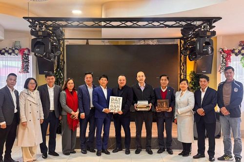 Thúc đẩy kết nối xuất bản, lan tỏa văn hóa Việt tại Cộng hòa Séc
