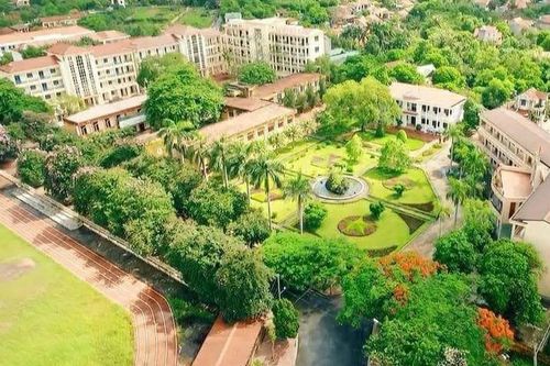 Chuyển giao Trường Cao đẳng Nông Lâm Đông Bắc về UBND thành phố Quảng Ninh quản lý