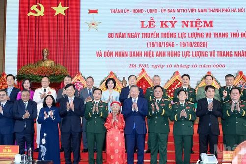 [Ảnh] Tổng Bí thư, Chủ tịch nước Tô Lâm dự Lễ kỷ niệm 80 năm Ngày truyền thống lực lượng vũ trang Thủ đô