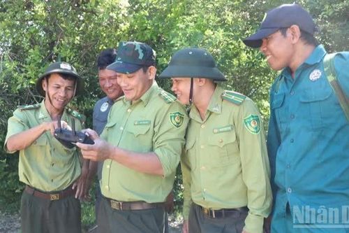 'Mắt thần' giúp kiểm lâm vươn tới những cánh rừng hiểm trở