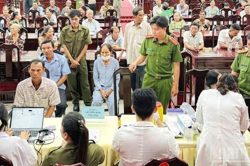 Cần Thơ triển khai đợt 2 thu nhận mẫu sinh phẩm ADN thân nhân liệt sĩ theo dòng mẹ