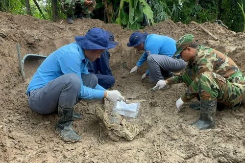 Chạy đua với thời gian quy tập hài cốt liệt sĩ