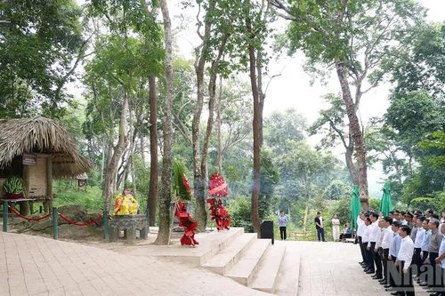 Ban Tổ chức Trung ương về nguồn tại Khu di tích quốc gia đặc biệt Tân Trào