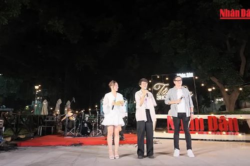 [Video] Ấn tượng Tán Đa Show số 2 với gần 2.000 khán giả