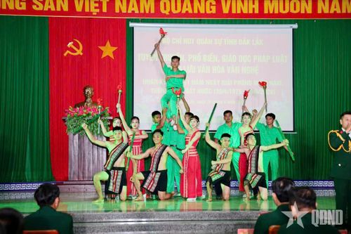 Người lính tuyên truyền Đắk Lắk chung tay xây thế trận lòng dân
