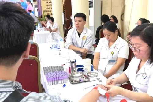 Từ khám định kỳ đến quản lý sức khỏe theo vòng đời