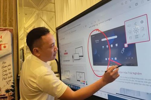 JVS trở thành nhà phân phối màn hình tương tác RICOH tại Việt Nam