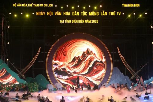 Sắc màu văn hóa dân tộc Mông hội tụ tại Điện Biên