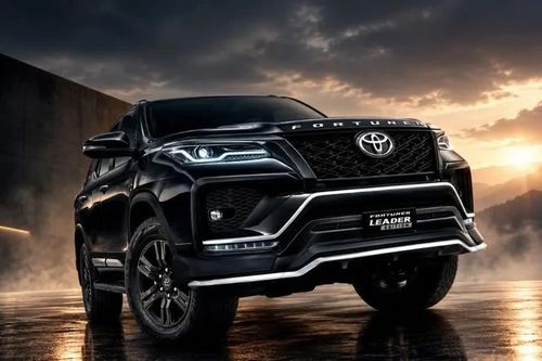 Toyota Fortuner 2026 có thêm bản mới, giá quy đổi gần 1 tỷ đồng