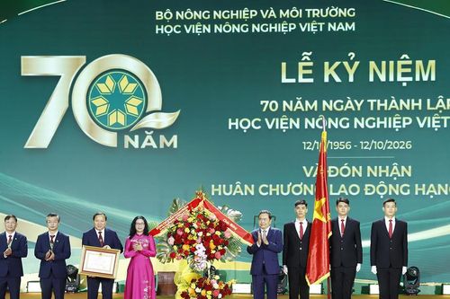 Chủ tịch Quốc hội Trần Thanh Mẫn dự Lễ kỷ niệm 70 năm thành lập Học viện Nông nghiệp Việt Nam