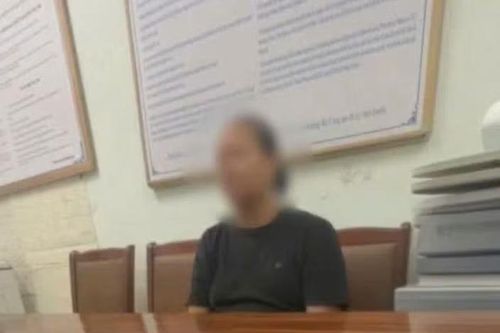 Khởi tố người mẹ dùng dao sát hại con gái ở Quảng Ninh