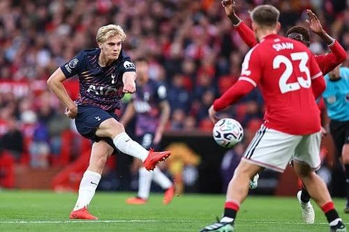 Trực tiếp MU 0-0 Tottenham (Hiệp 1): Hàng loạt cơ hội bị bỏ lỡ