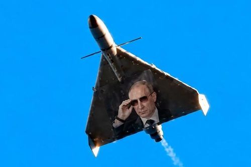 UAV Geran in hình Tổng thống Putin xuất hiện tại Kiev đúng ngày sinh nhật ông