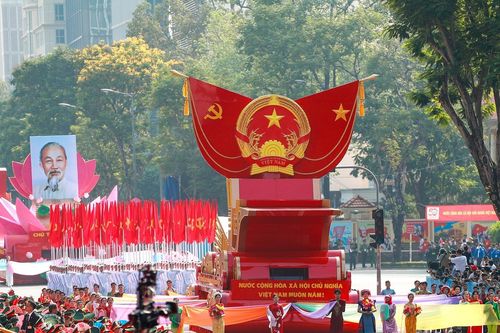 Cán bộ, công chức được nghỉ Tết Nguyên đán 2027 liên tục 7 ngày
