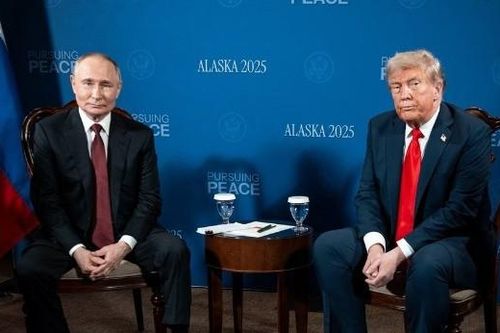 Nga nói cuộc gọi Trump - Putin diễn ra tích cực, 'không ai muốn cúp máy trước'