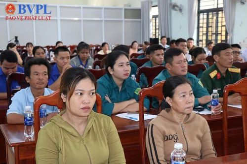 VKSND khu vực 13, TP Đồng Nai đưa pháp luật đến với người dân xã biên giới Đăk Ơ
