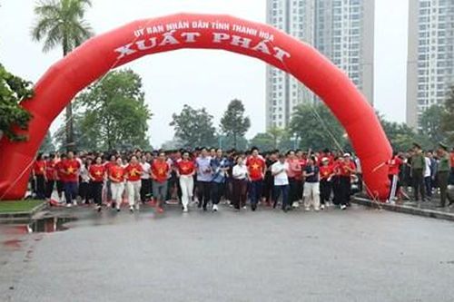 Hưởng ứng Phong trào 'Mỗi người dân lựa chọn ít nhất một môn thể thao phù hợp để tập luyện thường xuyên'