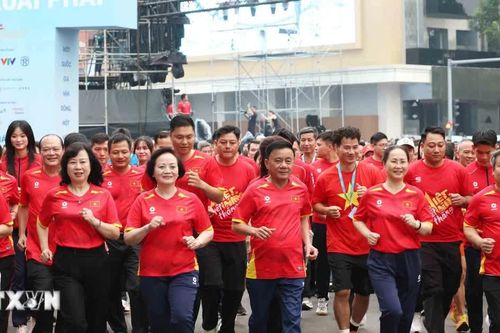 Phát động phong trào mỗi người dân tập luyện ít nhất một môn thể thao