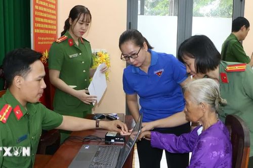 Triển khai đợt 2 thu nhận mẫu sinh phẩm ADN thân nhân liệt sỹ tại Cần Thơ