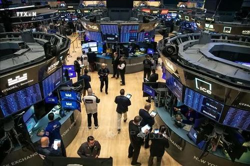 Chứng khoán Mỹ phục hồi, giá dầu hạ nhiệt sau tuyên bố Tổng thống Trump