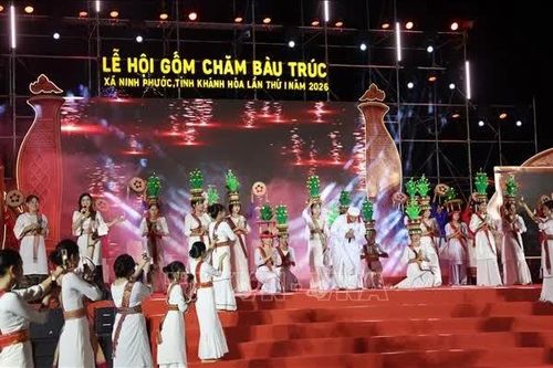 Giữ 'hồn gốm' Bàu Trúc trong cuộc sống hiện đại