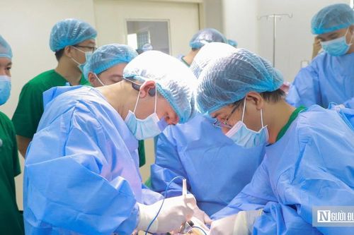Bác sĩ Huế hỗ trợ 2 ca ghép thận ở Cần Thơ thành công trong 1 ngày